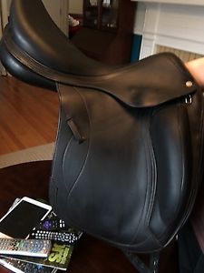 Equipe Olympia 18in Dressage Saddle