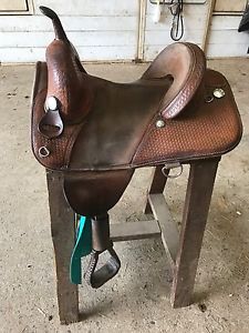 14in Circle Y Bob Marshall Treeless Western Trail Barrel Racing Saddle