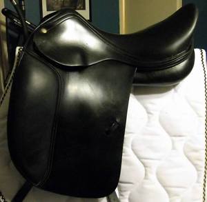 Amerigo Classic Dressage saddle