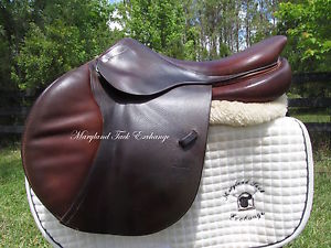 17.5" CWD SE03 French close contact jumping saddle- 2013 MODEL 2L FLAPS HUNTER