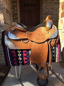 16" Harris Show Saddle Great Condition