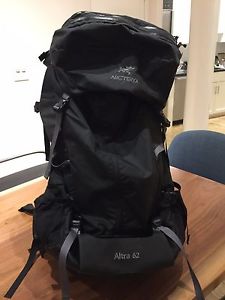 Arcteryx Altra 62 Tall: PRISTINE condition. Do NOT miss out on this!