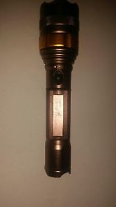 ultrafire torch sd-t6-1686 1600 lumens