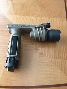 Surefire Vertical Grip Weapon Ligh