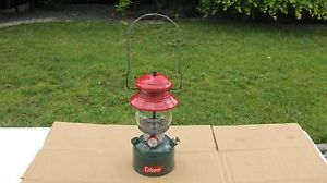 Vintage 1951 Coleman Red Green Christmas 200A Single mantel Lantern 9/1951