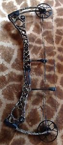 MATHEWS NOCAM HTR NO CAM 28" 70# LOST CAMO RIGHTHAND NEW LIMBS