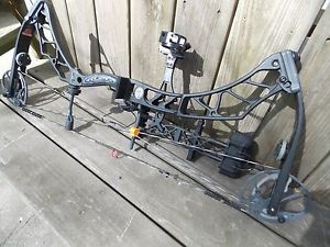 Elite Impulse 31 Bow RH 29" 70# w/CBE SIGHT, QAD HDX Rest, Fuse Quiver,peep 2016