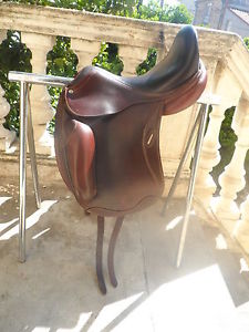 16,5 CWD MONOFLAP DRESSAGE SADDLE