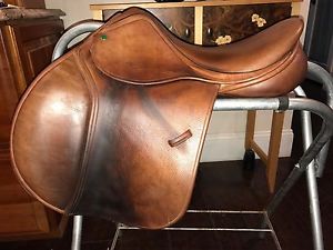 County Saddlery "Innovation" Close Contact saddle, 16.5" seat, Medium tree