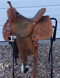 13.5" Martin Crown C Barrel Saddle