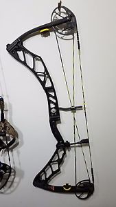 2016 Elite impulse 34 Bow Right handed 70lbs/ 28.5 draw and Elite soft case