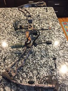 Elite Energy 35 compound bow