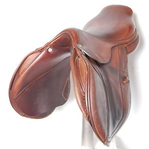 17.5" CWD SE02 SADDLE (SO17690) GOOD CONDITION!! - DWC