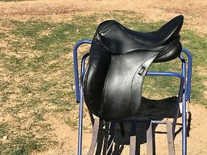 2008 Schleese Heike Kemmer Saddle 17.5