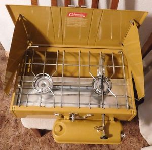 Rare Vintage Gold Bond Coleman 413G704 Stove 1 72 with Manuals and Original Box