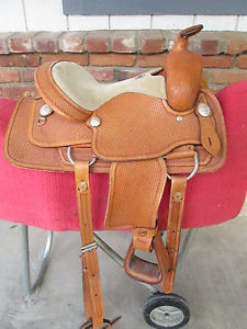 13" ALAMO PLEASURE SADDLE - EXCELLENT CONDITION