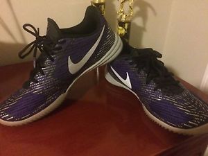 NIKE Kobe mentality 1 purple and black size 9 NEW!!!