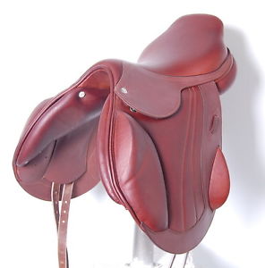 17.5" CWD MONOFLAP SADDLE (SE09043969) EXCELLENT CONDITION!! - DWC -CAN