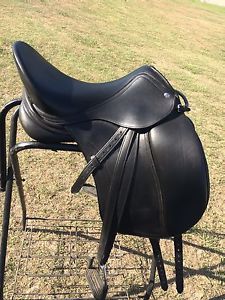 Obrigado Schleese Dressage Saddle