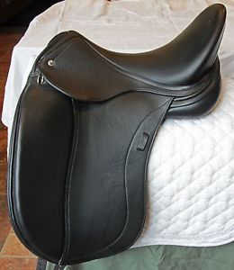 Schleese Obrigado 17.5” Dressage Saddle