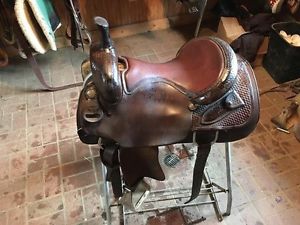 Custom Cutting Saddle