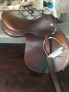 16.5 Toulouse Annice CC Saddle Medium/MW With Printed Leather W/stirrup Leathers