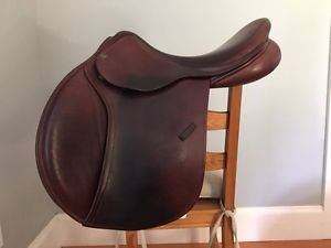 County Innovation Saddle 17 Narrow