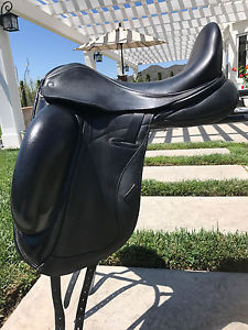 2016 Custom Matrix Dressage Saddle, Black 17.5