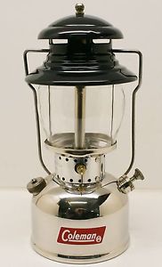 COLEMAN CANADA LANTERN 200  4/60 VERY GOOD CONDITION