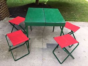 Vintage 1950-60's Coleman Picnic Camp Table 4 Folding Stools Carrying Case Tags