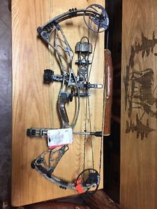 Hoyt Defiant 30 Package Deal Nearly New