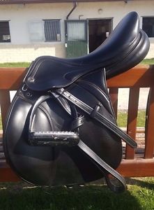 Meredith Michaels Beerbaum Jumping Saddle by Prestige