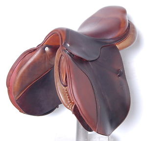 17.5" CWD SE01 SADDLE (SO21313) GOOD CONDITION, NEW KNEEPADS!! - DWC