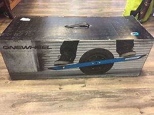 Brand New - OneWheel Electric Motorized Skateboard & Fender